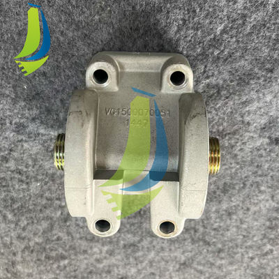 VG1500070051 Oil Filter Base for Truck Engine